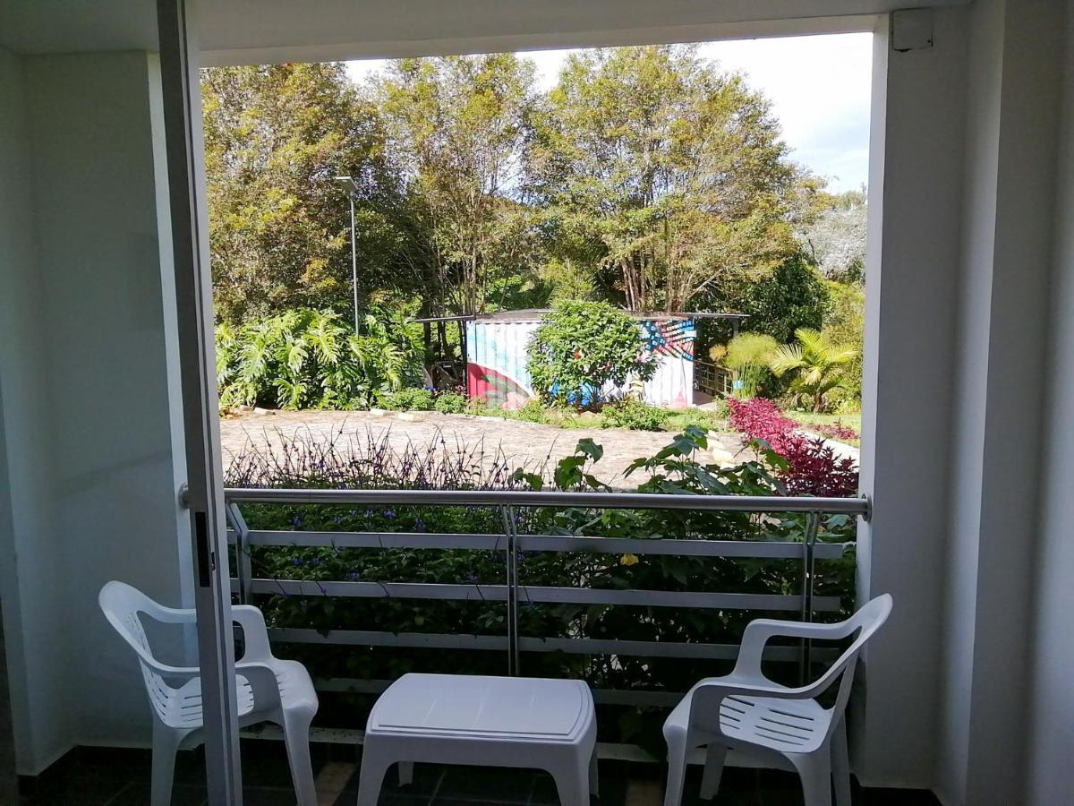 Hotel Hevilat Paraiso De Oriente 里奥内格罗 外观 照片