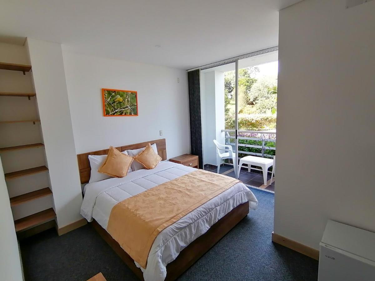 Hotel Hevilat Paraiso De Oriente 里奥内格罗 外观 照片