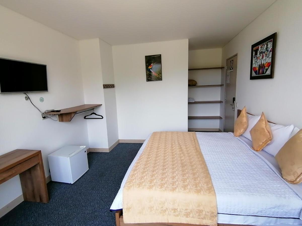 Hotel Hevilat Paraiso De Oriente 里奥内格罗 外观 照片